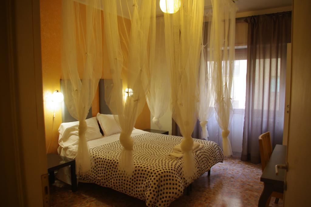 In Roma Life Hotel Buitenkant foto